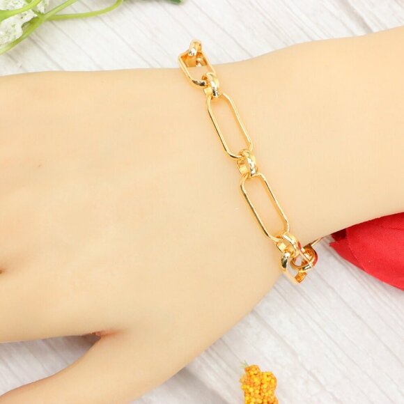 "Trendy Handmade Bracelet – A Thoughtful Gift for Girls & Women | UNVRC1569 - Picture 10 of 10